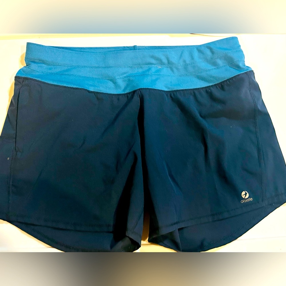 OISELLE womens size 6 lined running shorts